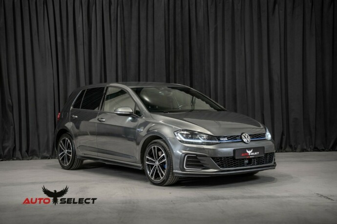 volkswagen-golf-elektrisitetbensin-2017-big-3