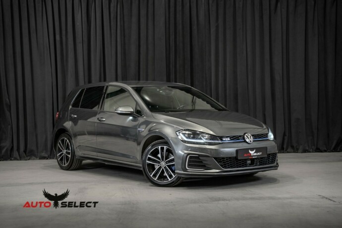 volkswagen-golf-elektrisitetbensin-2017-big-0