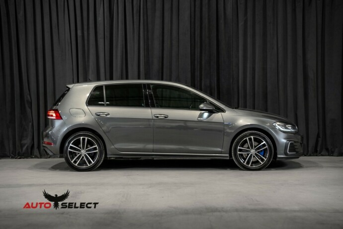 volkswagen-golf-elektrisitetbensin-2017-big-11