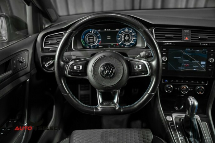 volkswagen-golf-elektrisitetbensin-2017-big-23