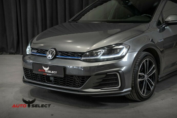 volkswagen-golf-elektrisitetbensin-2017-big-6
