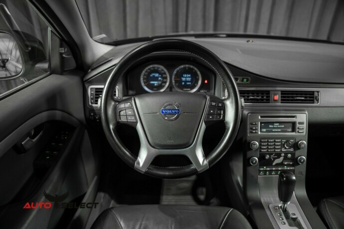 volvo-xc-70-diesel-2010-big-24