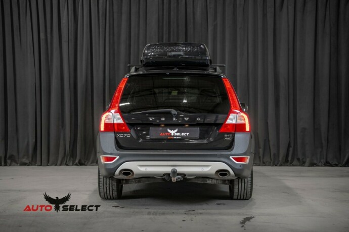 volvo-xc-70-diesel-2010-big-8