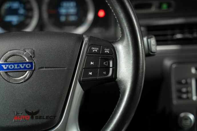 volvo-xc-70-diesel-2010-big-28