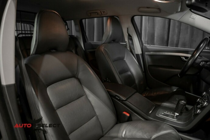 volvo-xc-70-diesel-2010-big-18