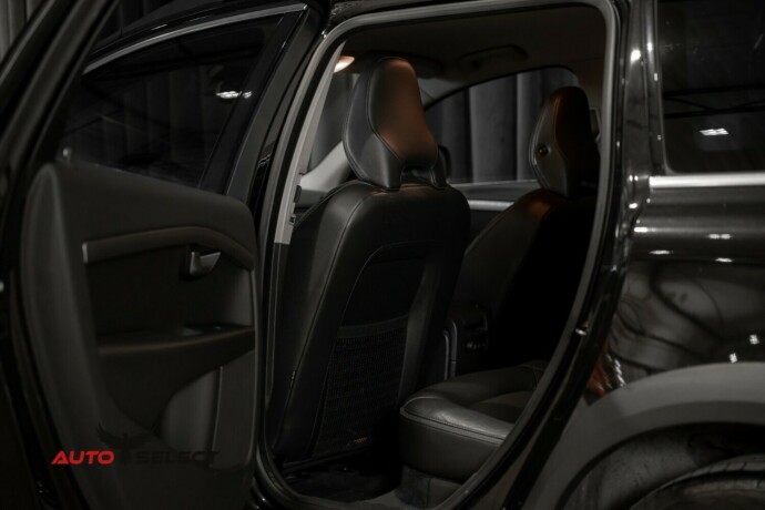 volvo-xc-70-diesel-2010-big-14