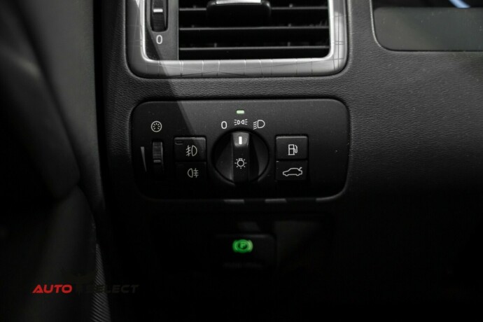 volvo-xc-70-diesel-2010-big-25