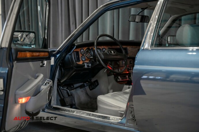 jaguar-xj-bensin-1986-big-26