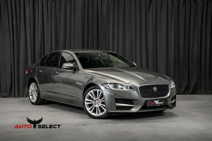 jaguar-xf-diesel-2017-big-0