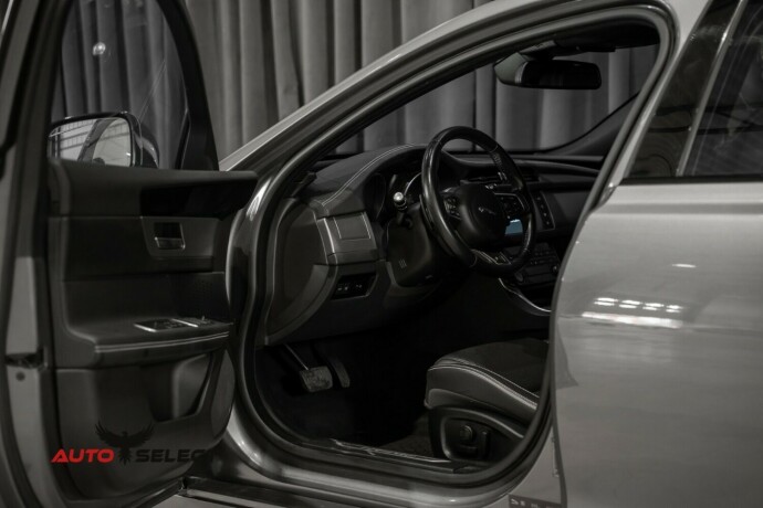 jaguar-xf-diesel-2017-big-21