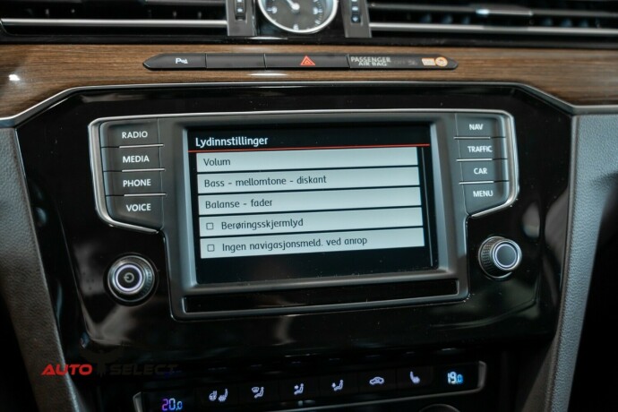 volkswagen-passat-diesel-2015-big-42