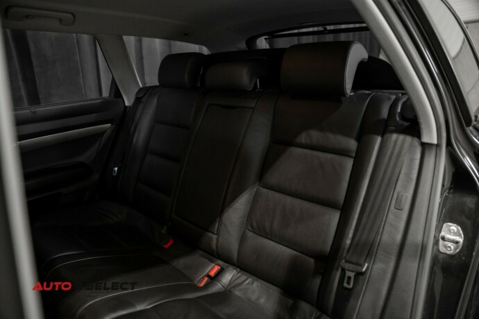 audi-a6-diesel-2010-big-16
