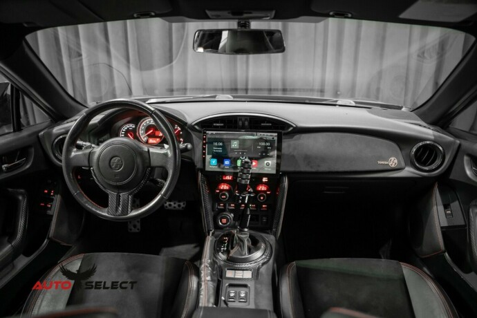 toyota-gt86-bensin-2012-big-30