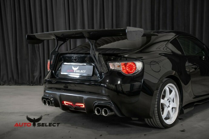 toyota-gt86-bensin-2012-big-14
