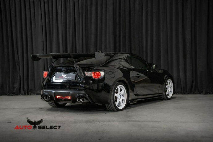 toyota-gt86-bensin-2012-big-15