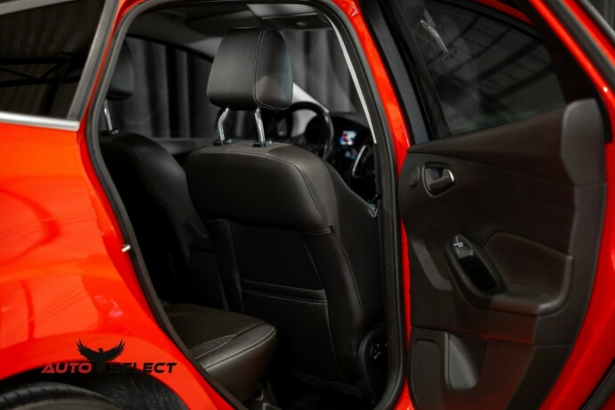 ford-focus-diesel-2016-big-12