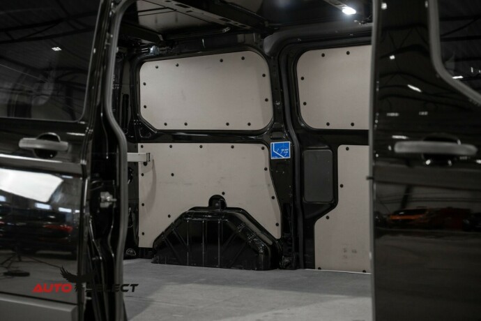 ford-transit-custom-diesel-2019-big-14