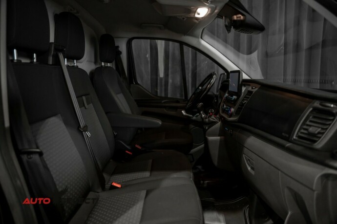 ford-transit-custom-diesel-2019-big-17
