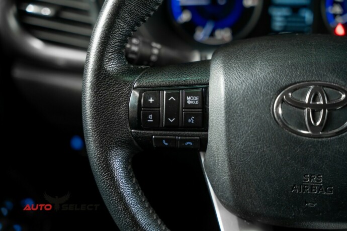 toyota-hilux-diesel-2016-big-25