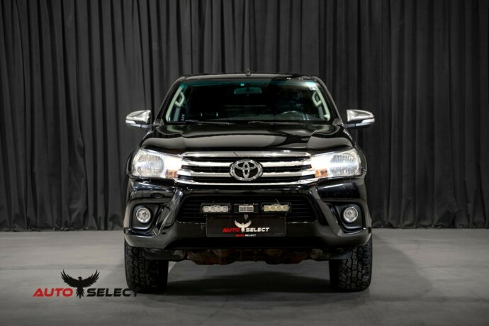 toyota-hilux-diesel-2016-big-4