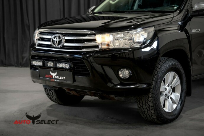 toyota-hilux-diesel-2016-big-6