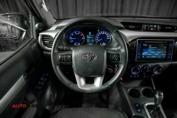 toyota-hilux-diesel-2016-big-23