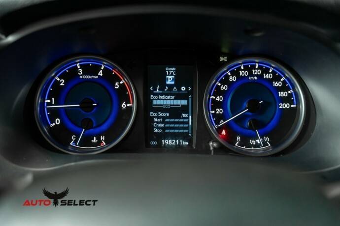 toyota-hilux-diesel-2016-big-26