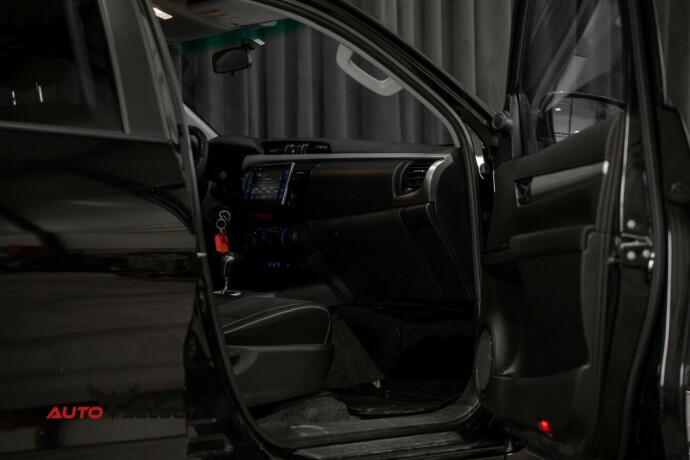 toyota-hilux-diesel-2016-big-16