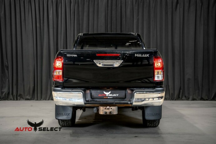 toyota-hilux-diesel-2016-big-8
