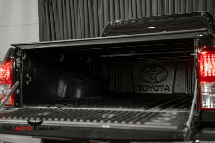 toyota-hilux-diesel-2016-big-10