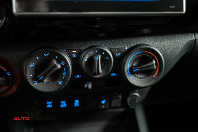 toyota-hilux-diesel-2016-big-30