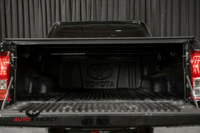 toyota-hilux-diesel-2016-big-9