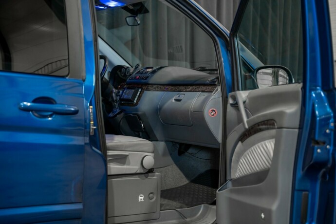 mercedes-benz-viano-diesel-2005-big-17