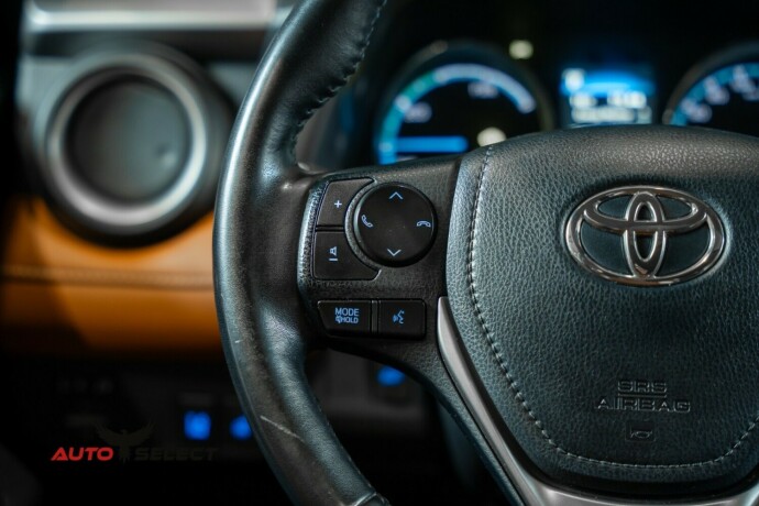 toyota-rav4-elektrisitetbensin-2017-big-30