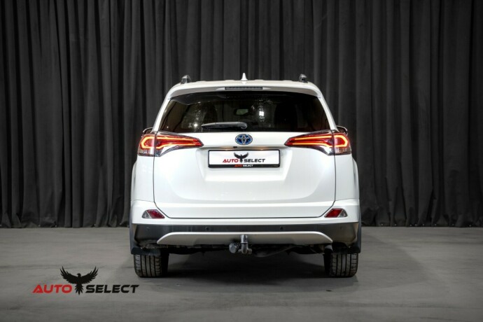toyota-rav4-elektrisitetbensin-2017-big-8