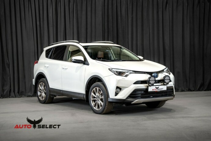 toyota-rav4-elektrisitetbensin-2017-big-3