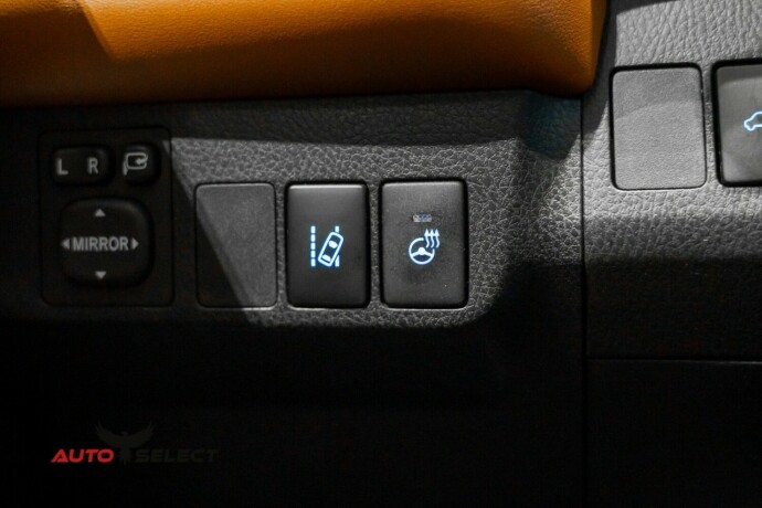 toyota-rav4-elektrisitetbensin-2017-big-29
