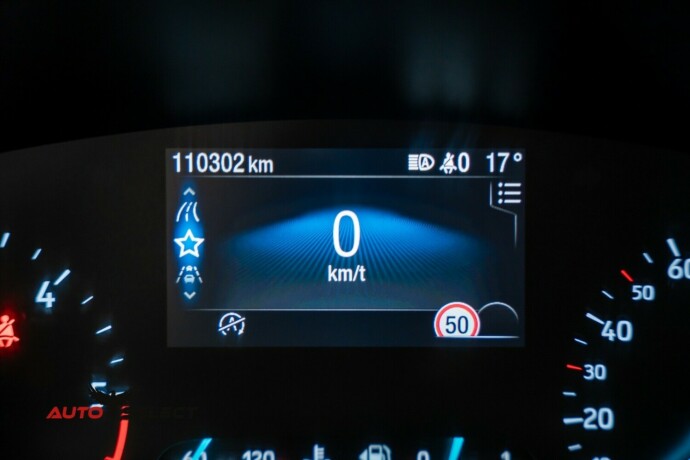 ford-focus-diesel-2018-big-32