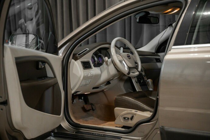 volvo-xc-70-diesel-2010-big-19