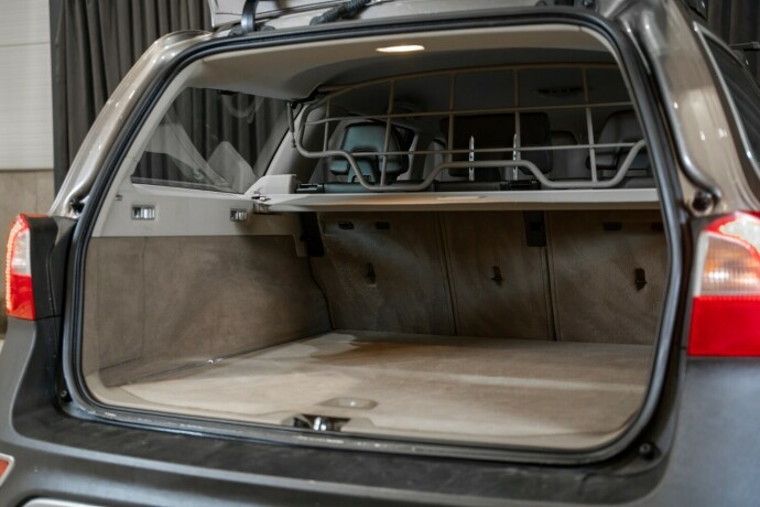 volvo-xc-70-diesel-2010-big-9