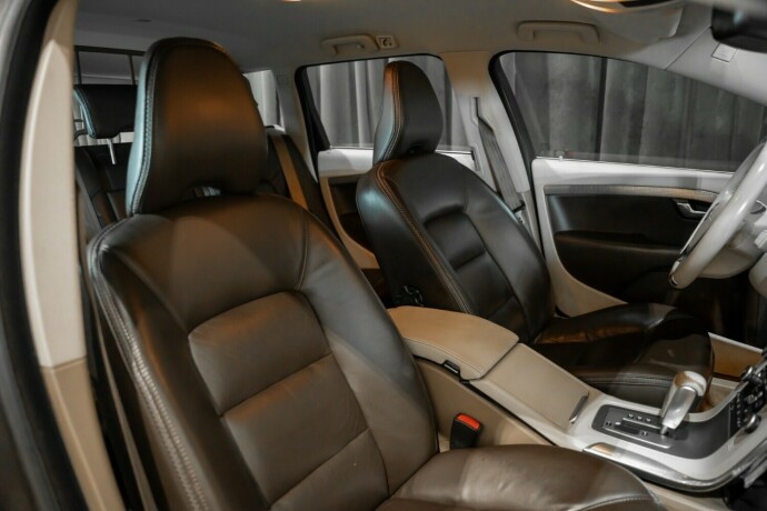 volvo-xc-70-diesel-2010-big-18