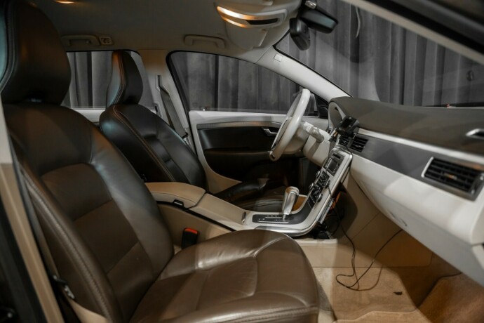 volvo-xc-70-diesel-2010-big-17