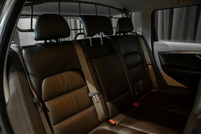 volvo-xc-70-diesel-2010-big-13