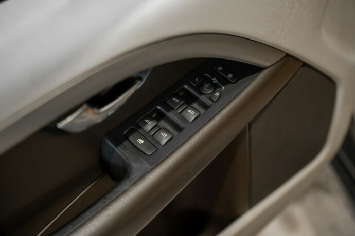volvo-xc-70-diesel-2010-big-20