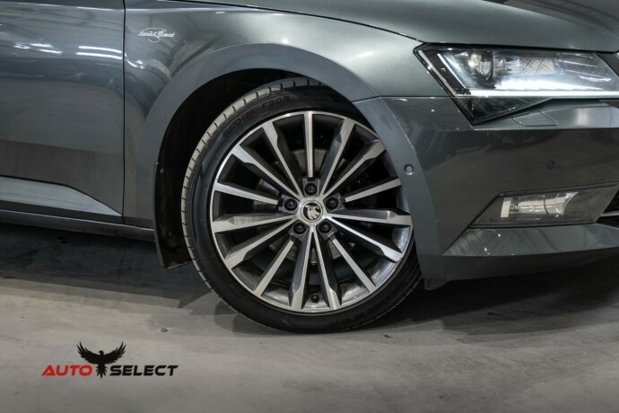 skoda-superb-diesel-2019-big-2