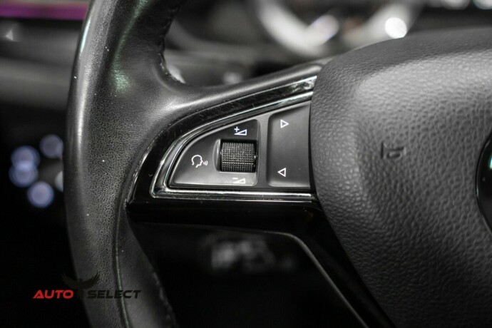 skoda-superb-diesel-2019-big-32