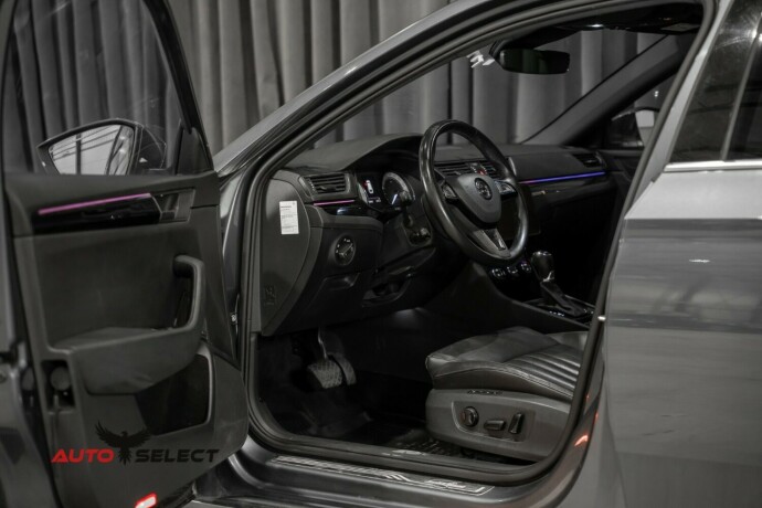 skoda-superb-diesel-2019-big-23