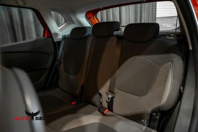 renault-captur-bensin-2013-big-18