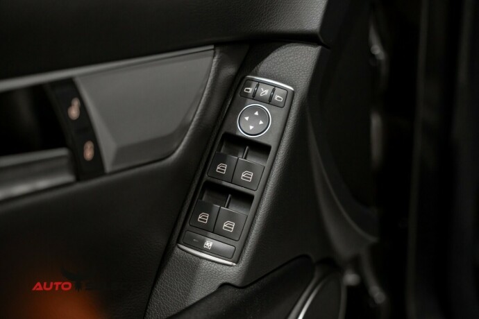 mercedes-benz-c-klasse-bensin-2011-big-21