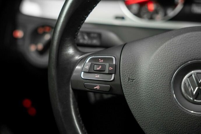 volkswagen-passat-bensin-2010-big-29
